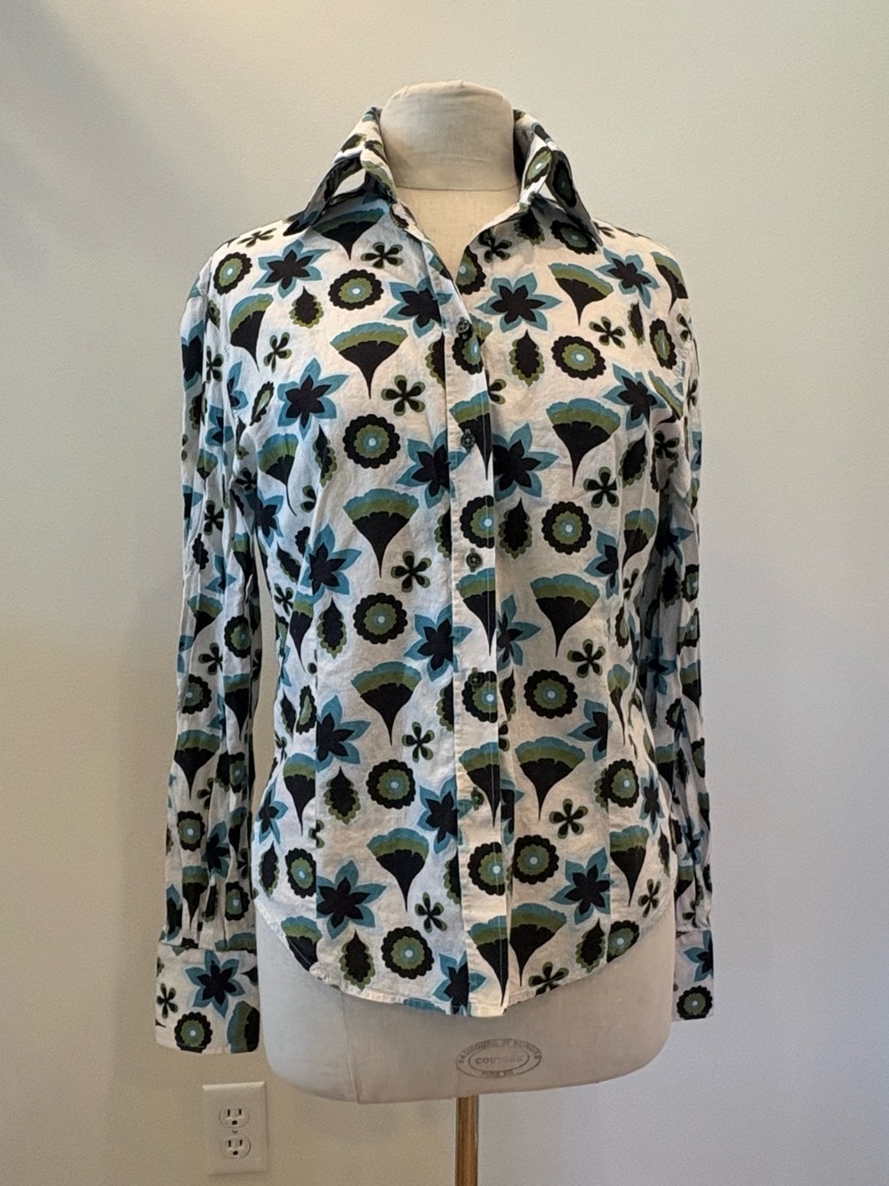Kuhlman Modern Floral Print Button-Front Shirt in White and Teal / Size 48